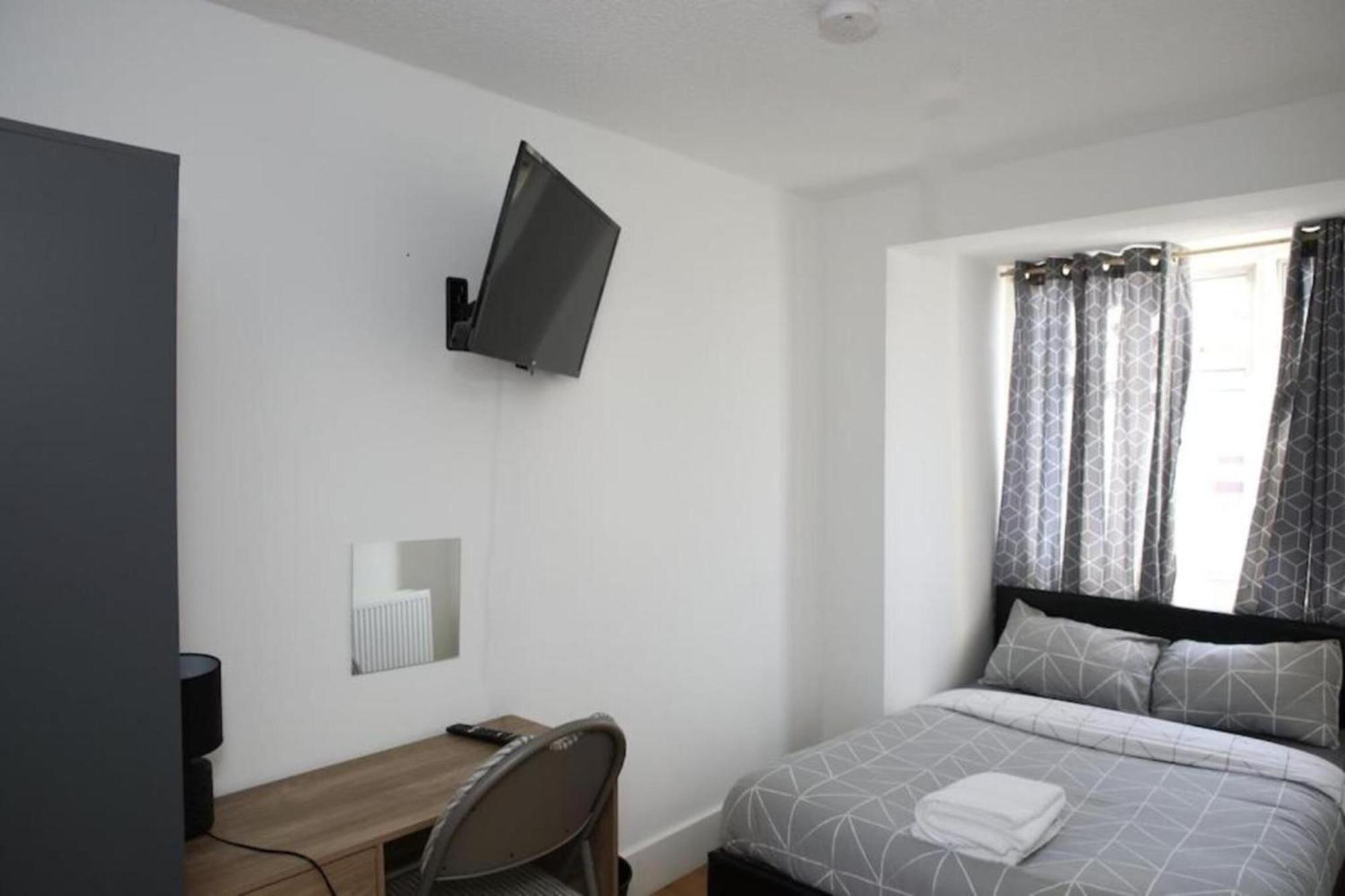 Oyo Timi Holiday Homes Лондон Екстериор снимка