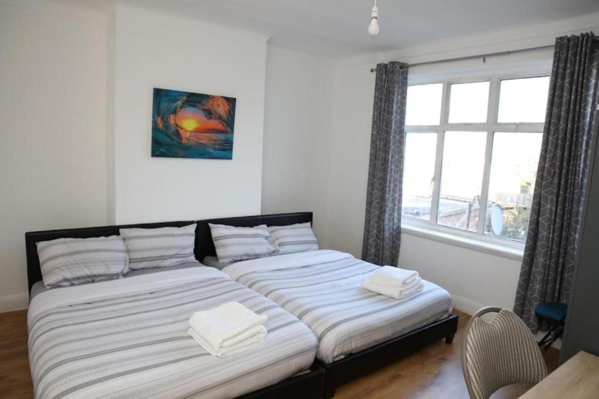 Oyo Timi Holiday Homes Лондон Екстериор снимка