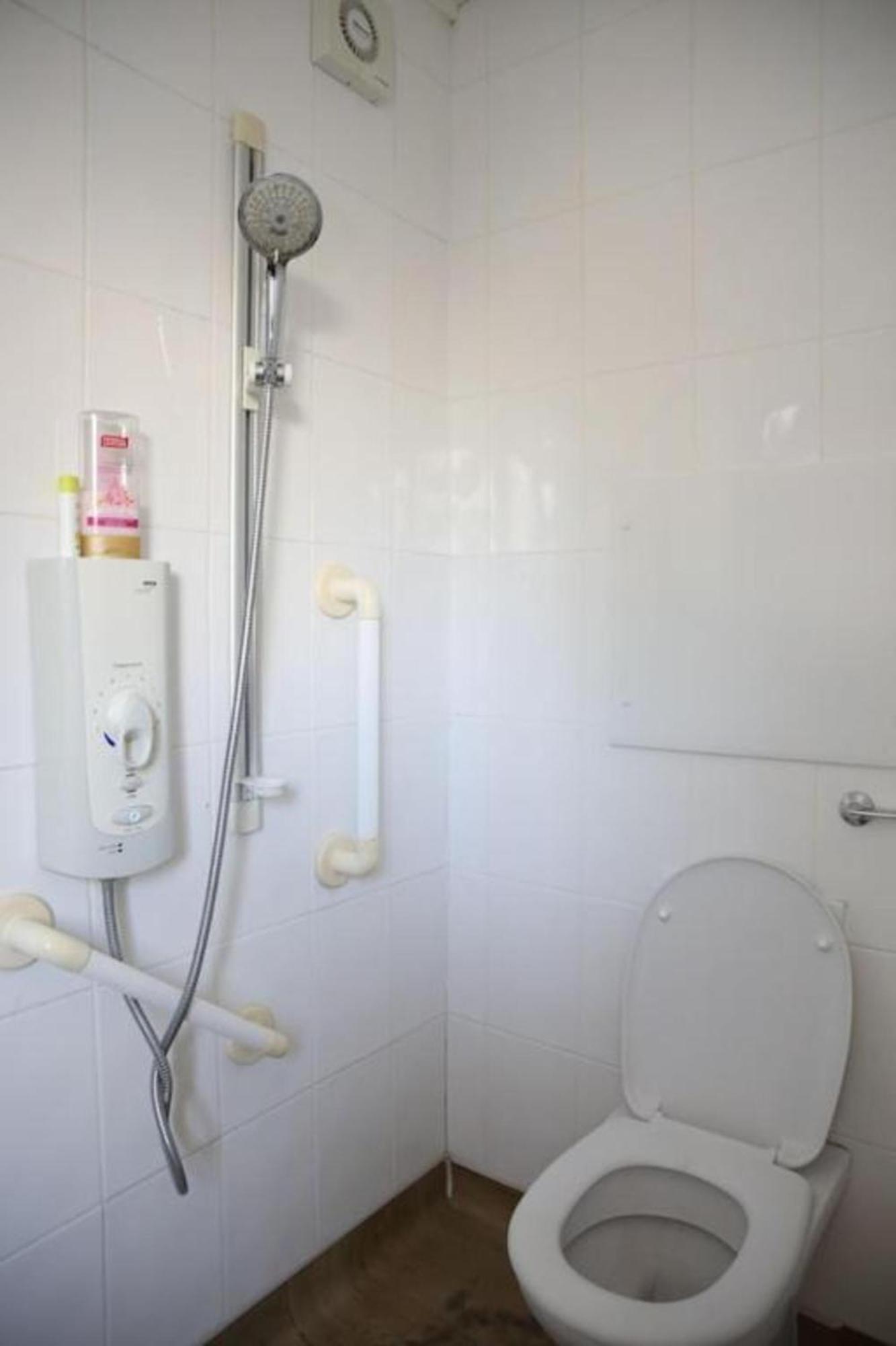 Oyo Timi Holiday Homes Лондон Екстериор снимка