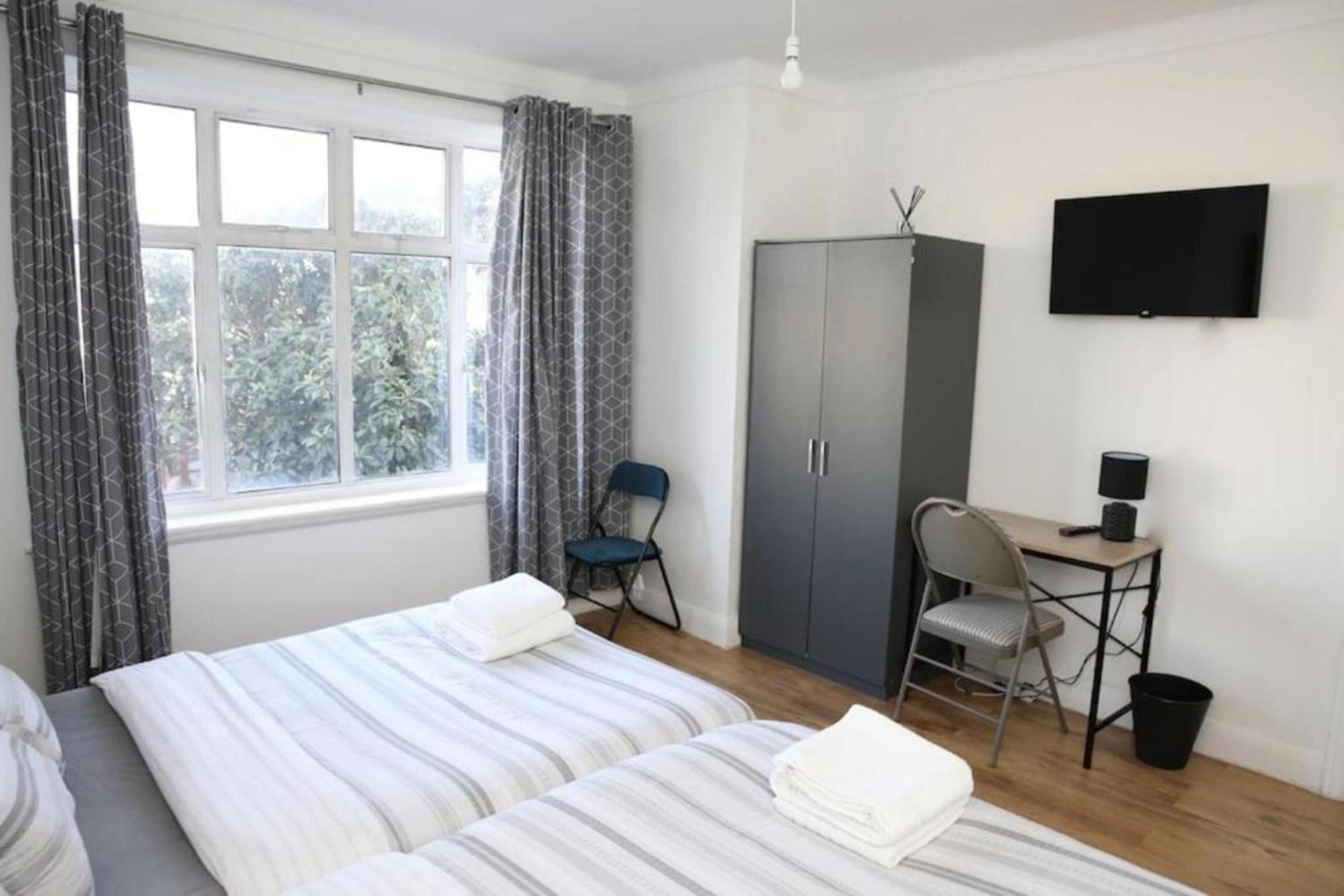 Oyo Timi Holiday Homes Лондон Екстериор снимка